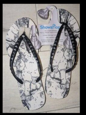 NEW White Marble Showaflops Flip Flops Sandals Womens Sz 9/10